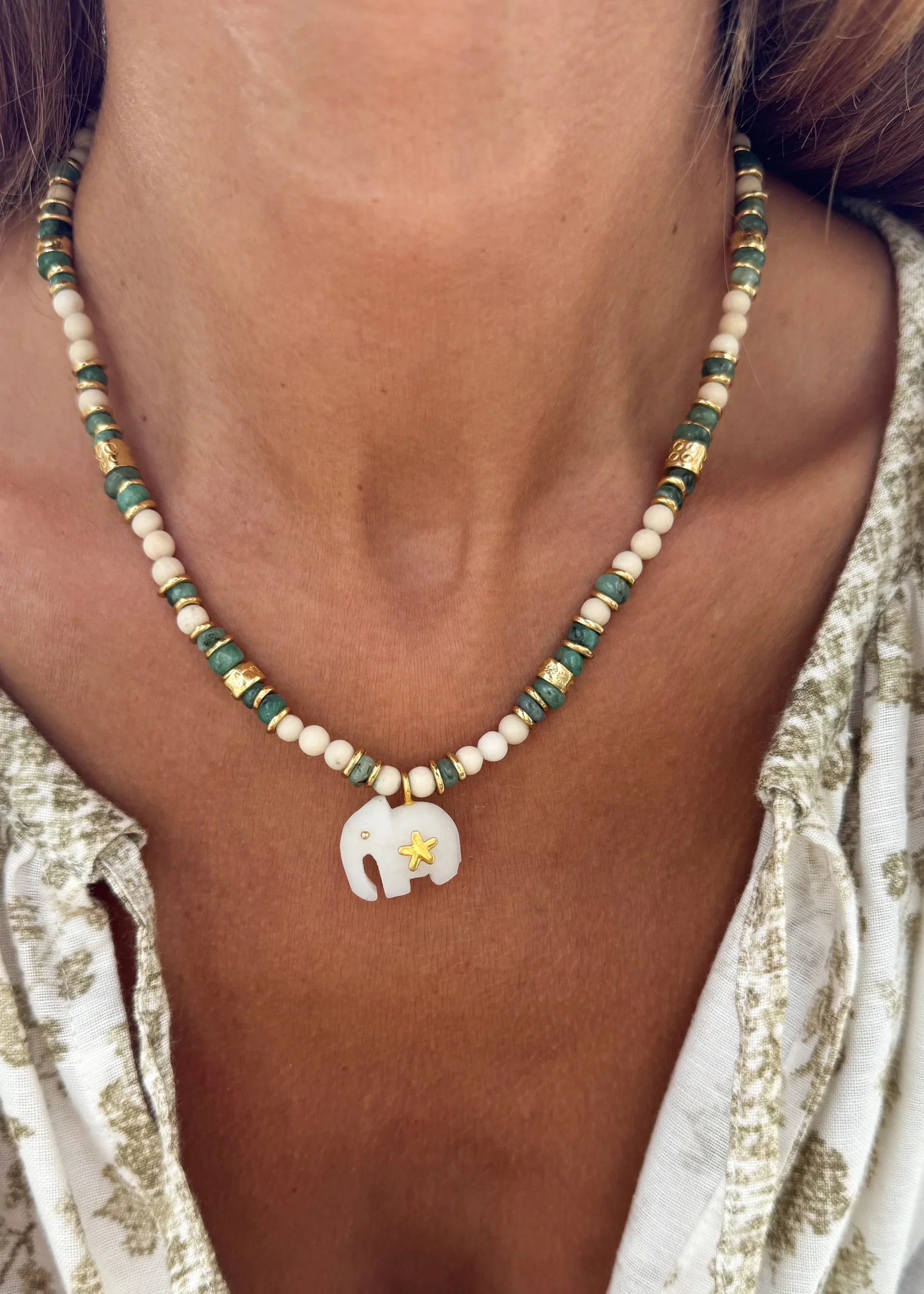 Sara Lashay Hathi necklace green and white