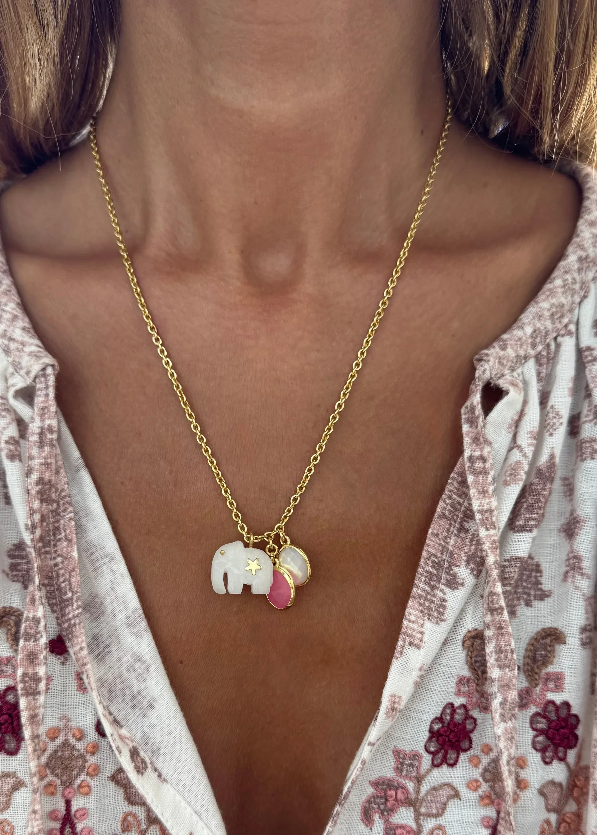 Sara Lashay Baby Hathi necklace pink