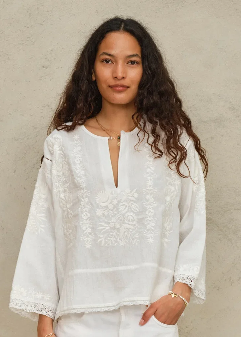 M.A.B.E Apparel rosa blouse on model front