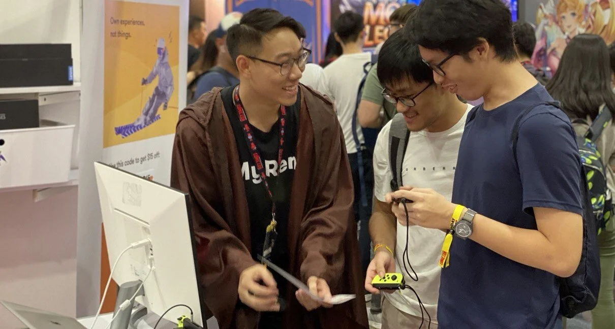 Our team member interacting with potential customers in an offline event