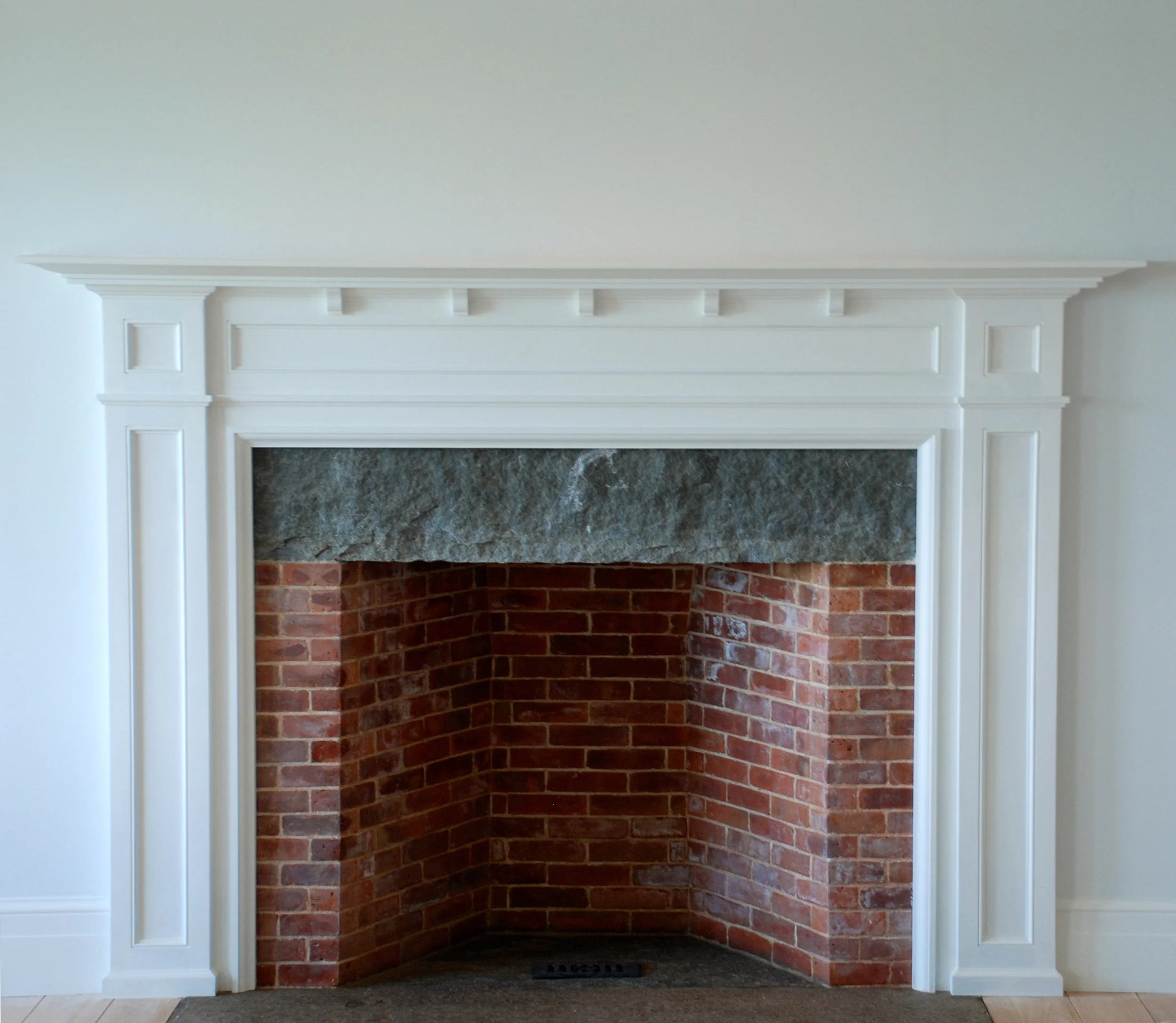 9-Shelter Island Fireplace.jpg