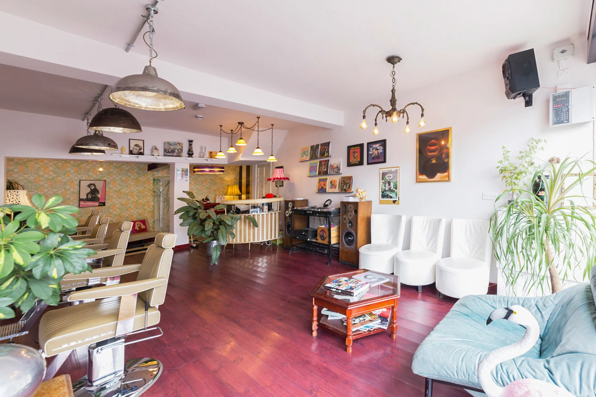 WHIP HACKNEY AND MUSIC LOUNGE REVIEW.jpg