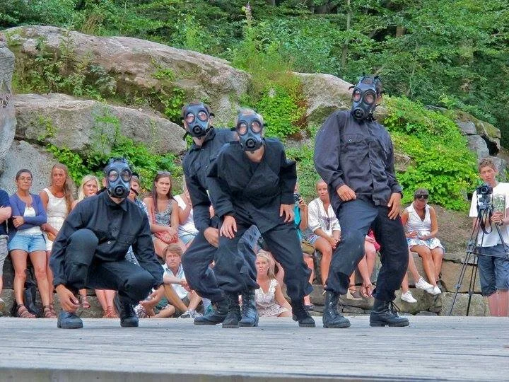 Chaos Raigns by Maren Fidje Bjørneseth, Julie Rasmussen, Joshua Smith and Peter Lyngaar Petersen Photo: Arild Danielsen