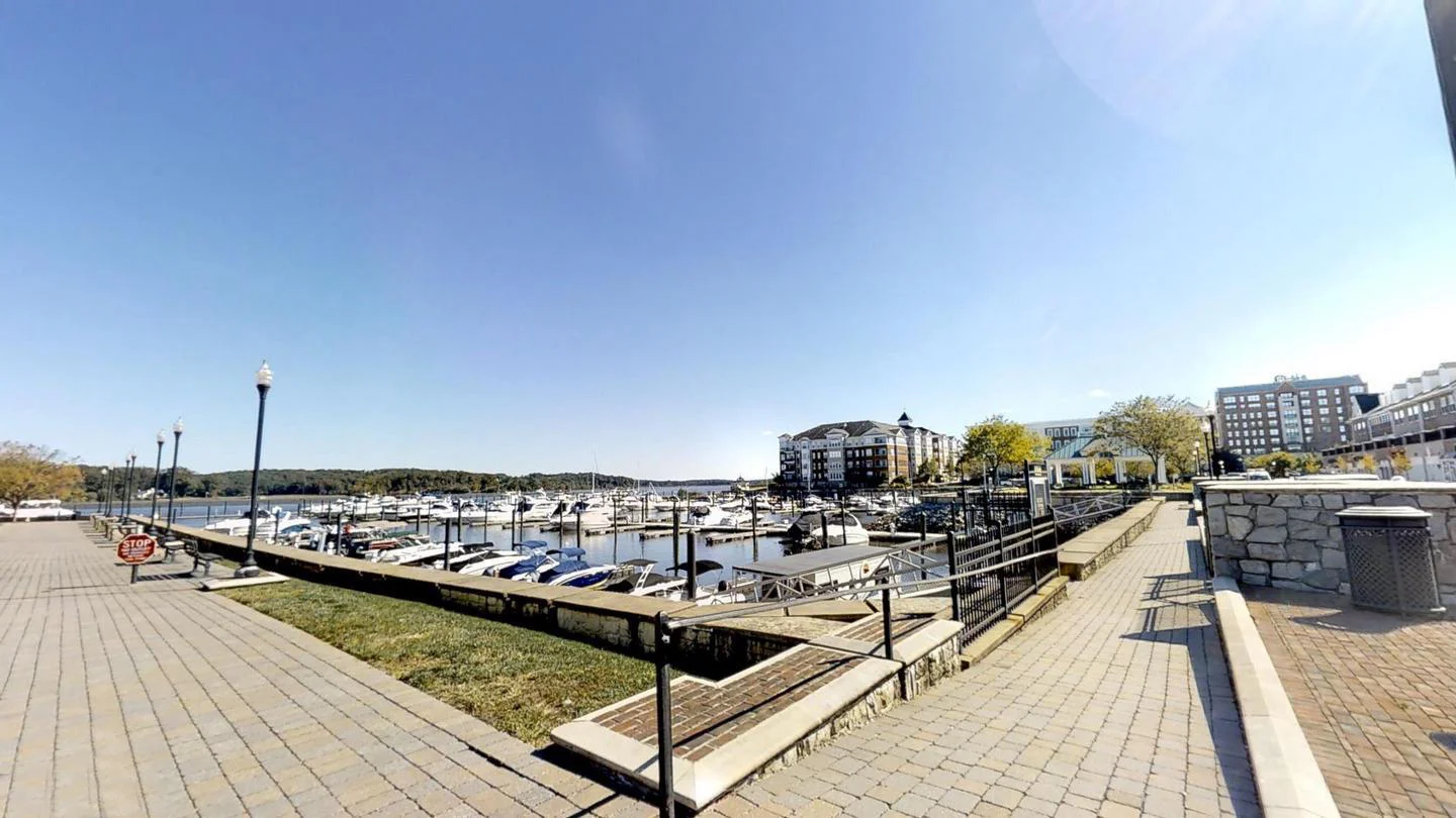 Mon Sq Marina.jpg