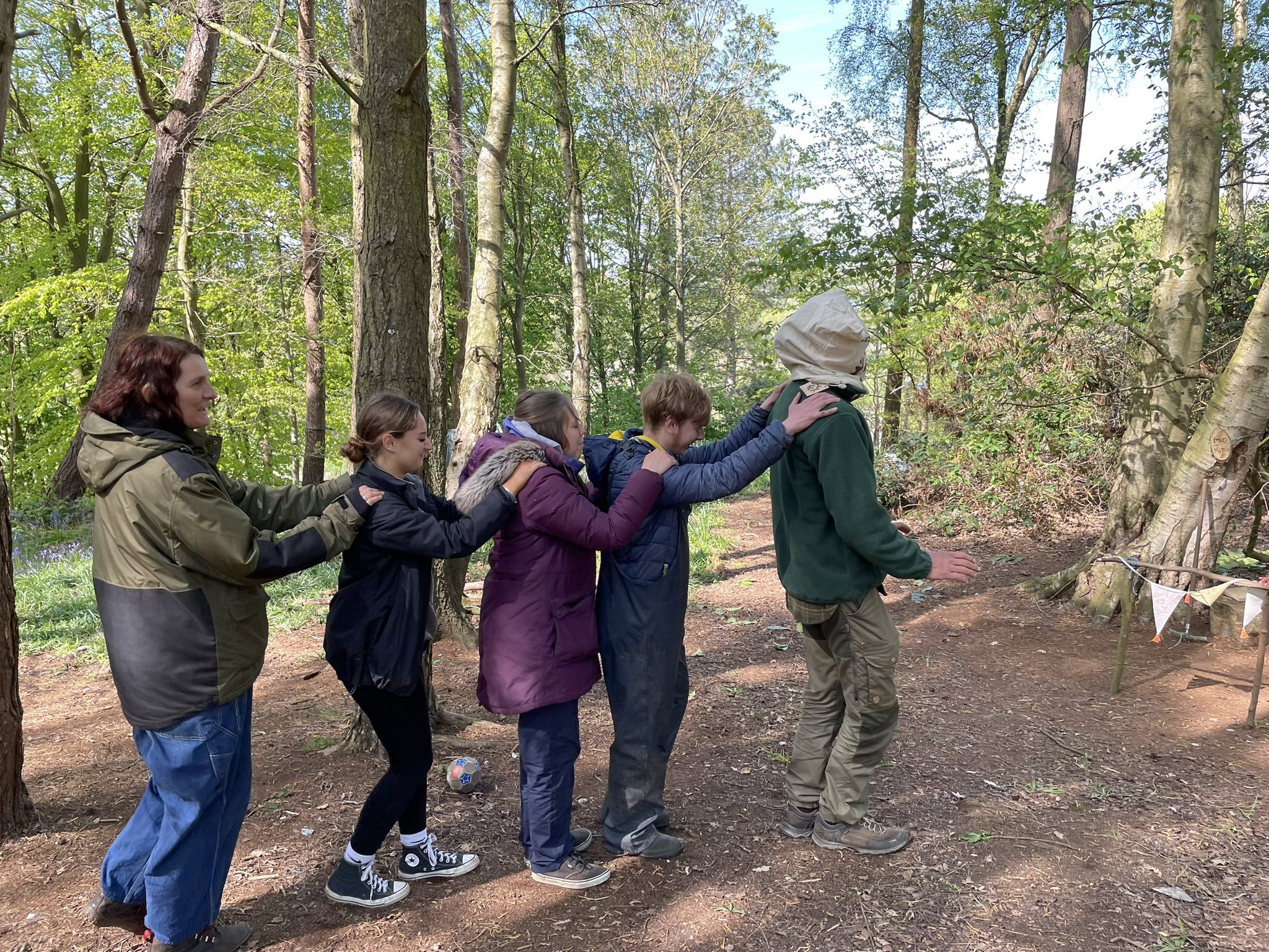 cambium-sustainable-forest-school-outdoor-learning-MUDDY-KNEES-LEVEL-3-FIRST-LEARNERS-BLINDFOLD.jpeg