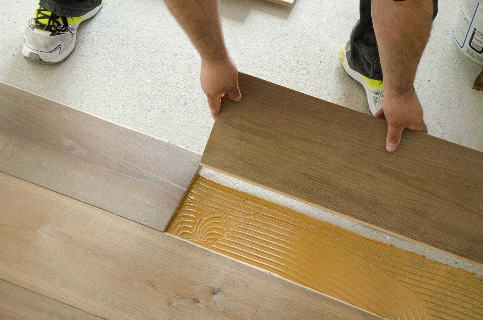 Why do Hardwood Floors Squeak? [And How to Fix it] — Ryser Böden