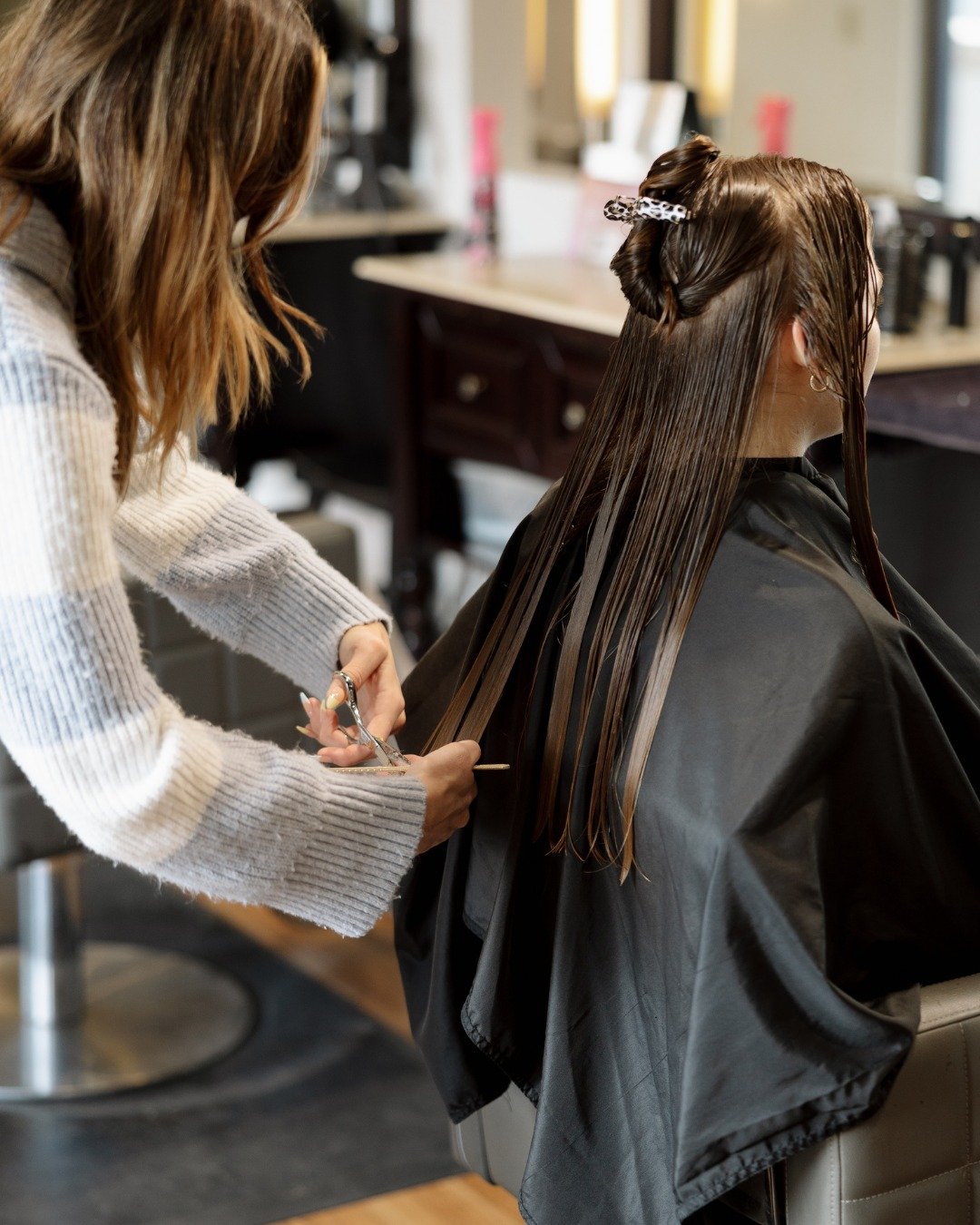 Healthy ends now = gorgeous hair allll Spring ☀️
ㅤ
#alankoa #madisonwi #madisonsalon #luxuryhaircare #uwmadison