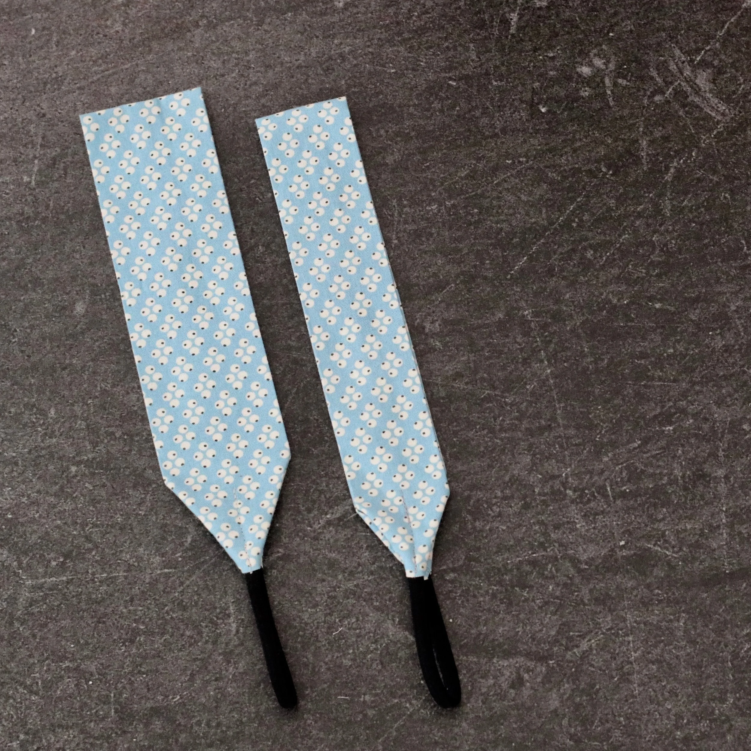 Diamond Dots (Blue Hue)