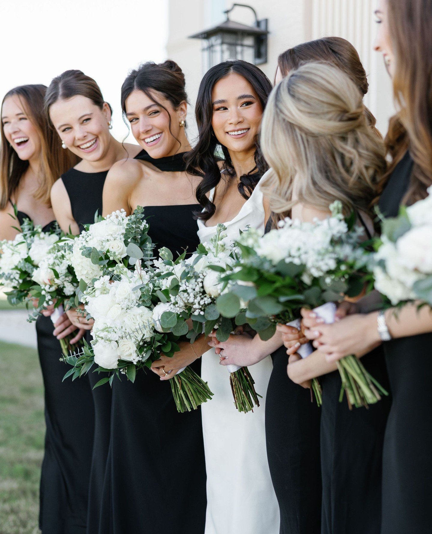 When you walk down the aisle, you&rsquo;re surrounded by love&mdash;not just from your partner, but from the incredible people standing by your side. Choosing your bridal party is about more than matching dresses and picture-perfect bouquets; it&rsqu