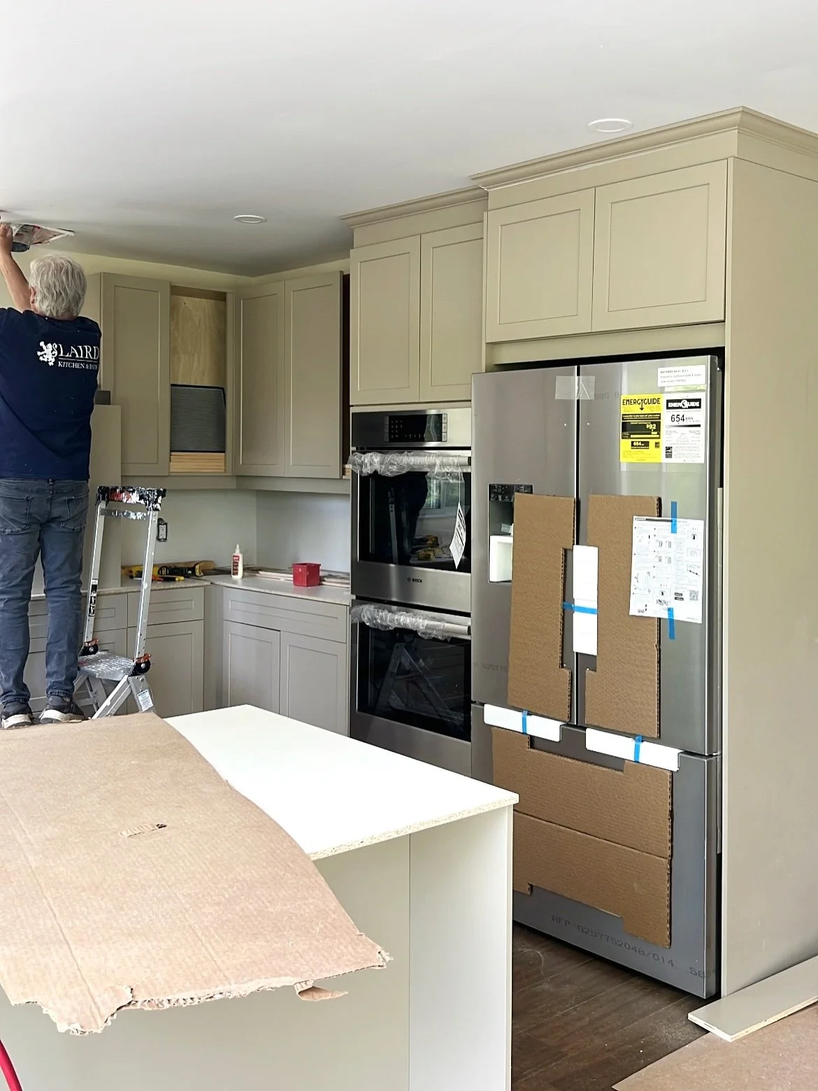 Things are moving right along at our Amaranth kitchen renovation! Cabinets are up and the finer detail work has begun. Swipe for before. ✨

My dad may have taken out the fans&hellip;but he still has a fan in me. 😎