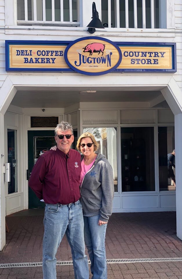 Walk into Waterville Valley’s newly reopened Jugtown Country Store in the Town Square and you’ll feel like you’re home. There are festive decorations, great coffee, fresh veggies, and new locally-sourced products like maple syrup.