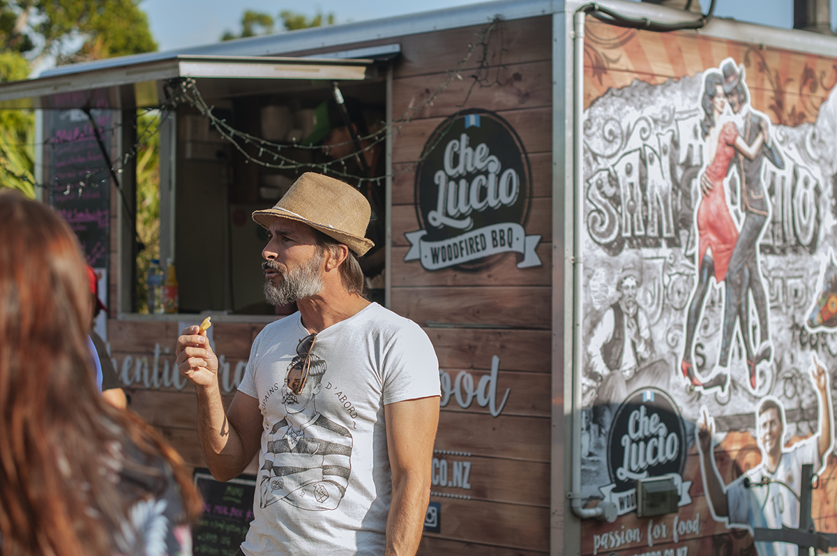   what is Te Atatu Night Market  