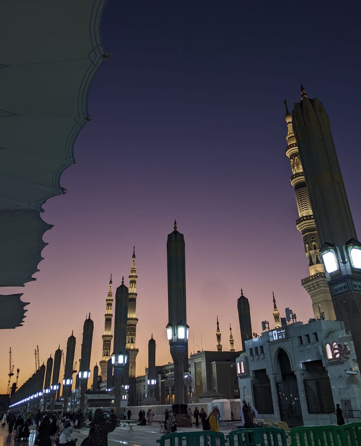 “The feeling of the first sujood at Masjid al-Nabawi, hard to explain but the ground felt so solid and supportive. Everything quiet and peaceful. I also never want to forget the wonder and gratitude I felt for being invited for umrah.”-Ce