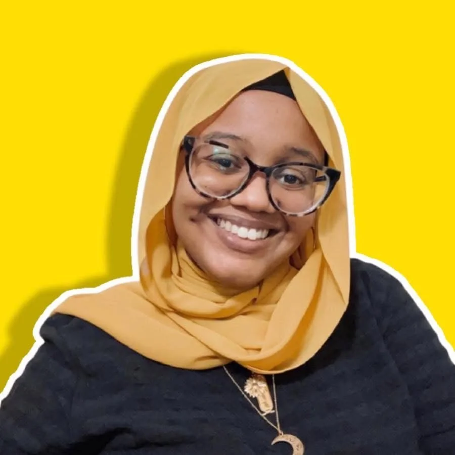 Malia Tayyib, Book Club Lead