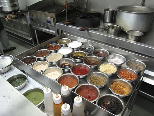 Mise_en_place_for_hot_station.jpg