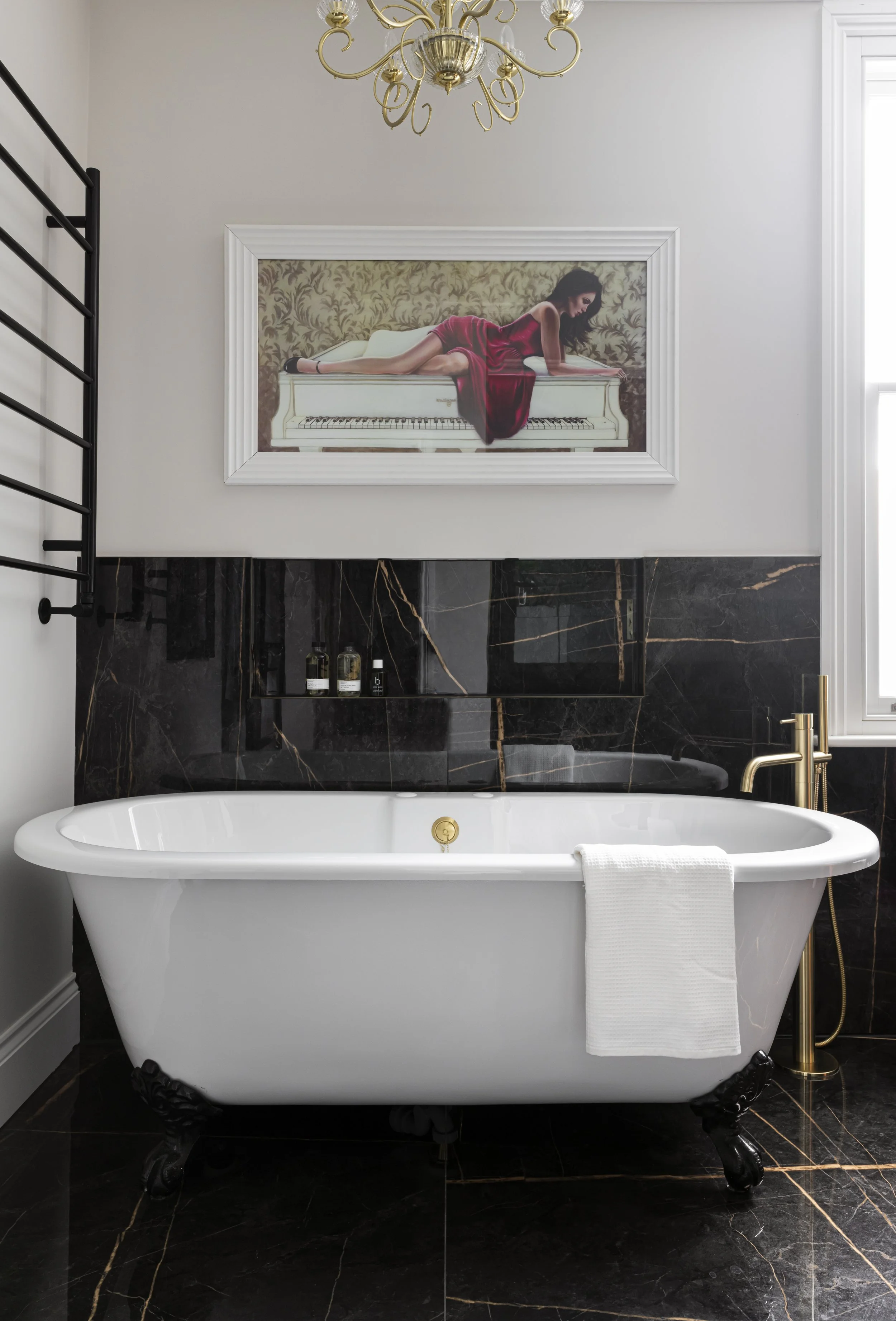 Master Bathroom 1.jpg