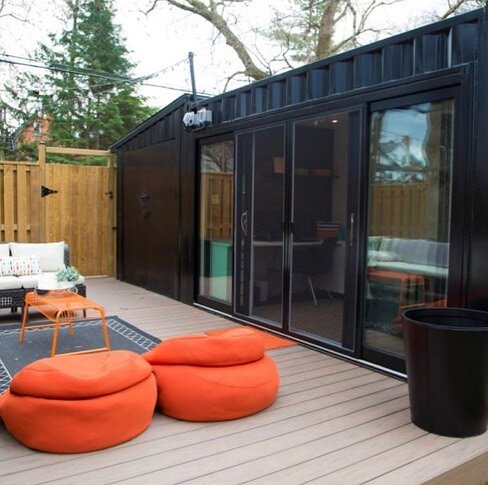 🔥INSPIRATION SERIES. What a beautiful home office designed for a couple struggling with the new &lsquo;work from home&rsquo; reality. Credit: Giant Containers near Toronto.  #simple #sustainable #affordable 
#shippingcontainerhome
#shippingcontainer