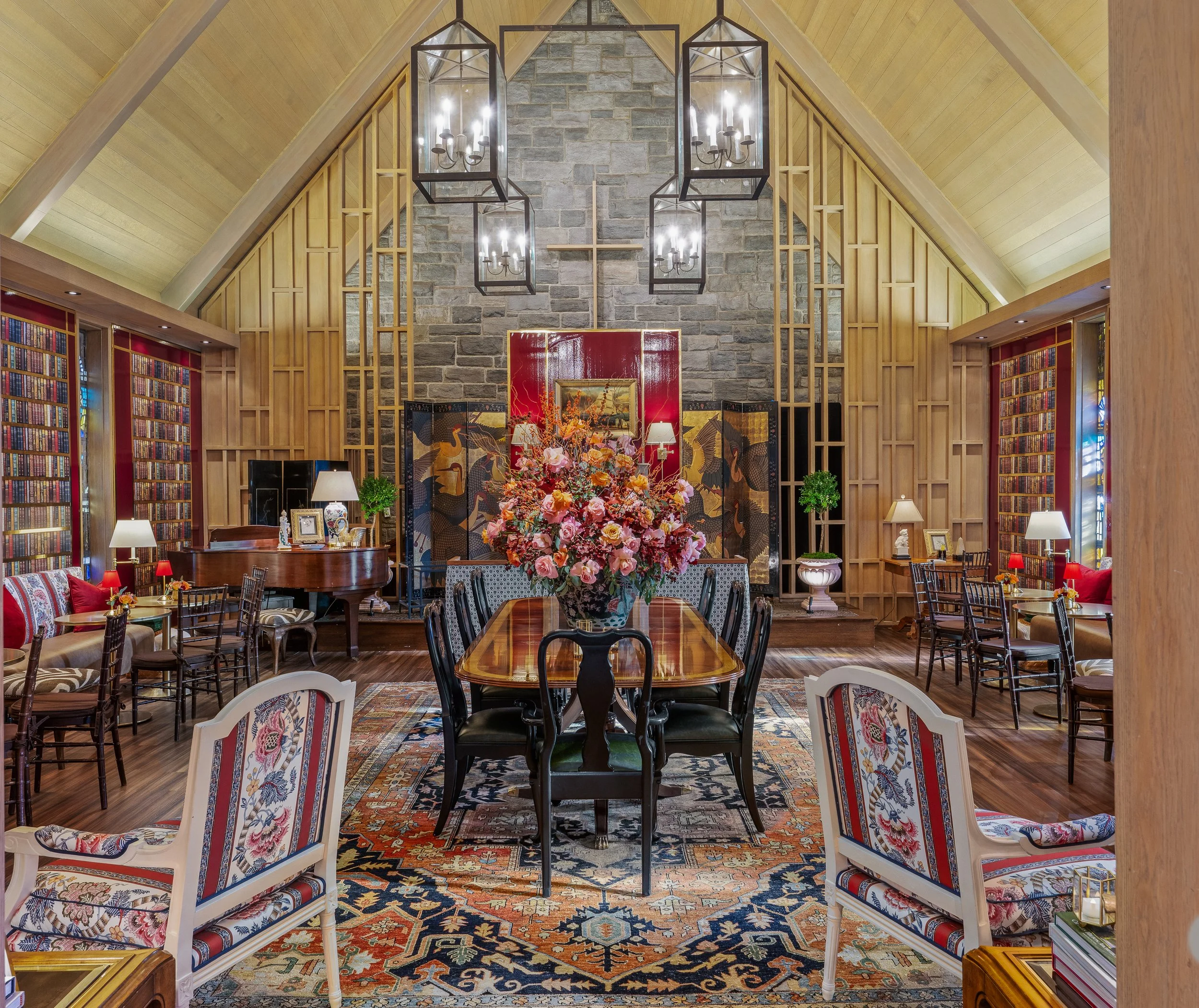 Sydney Frazier, Amy Raiter Magnolia, Victoria Vought