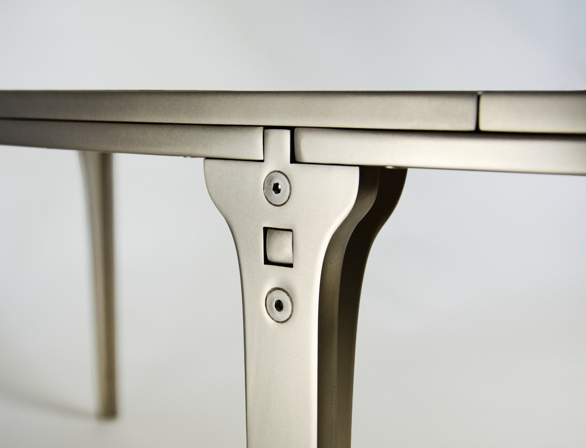 strata leg detail copy.jpeg