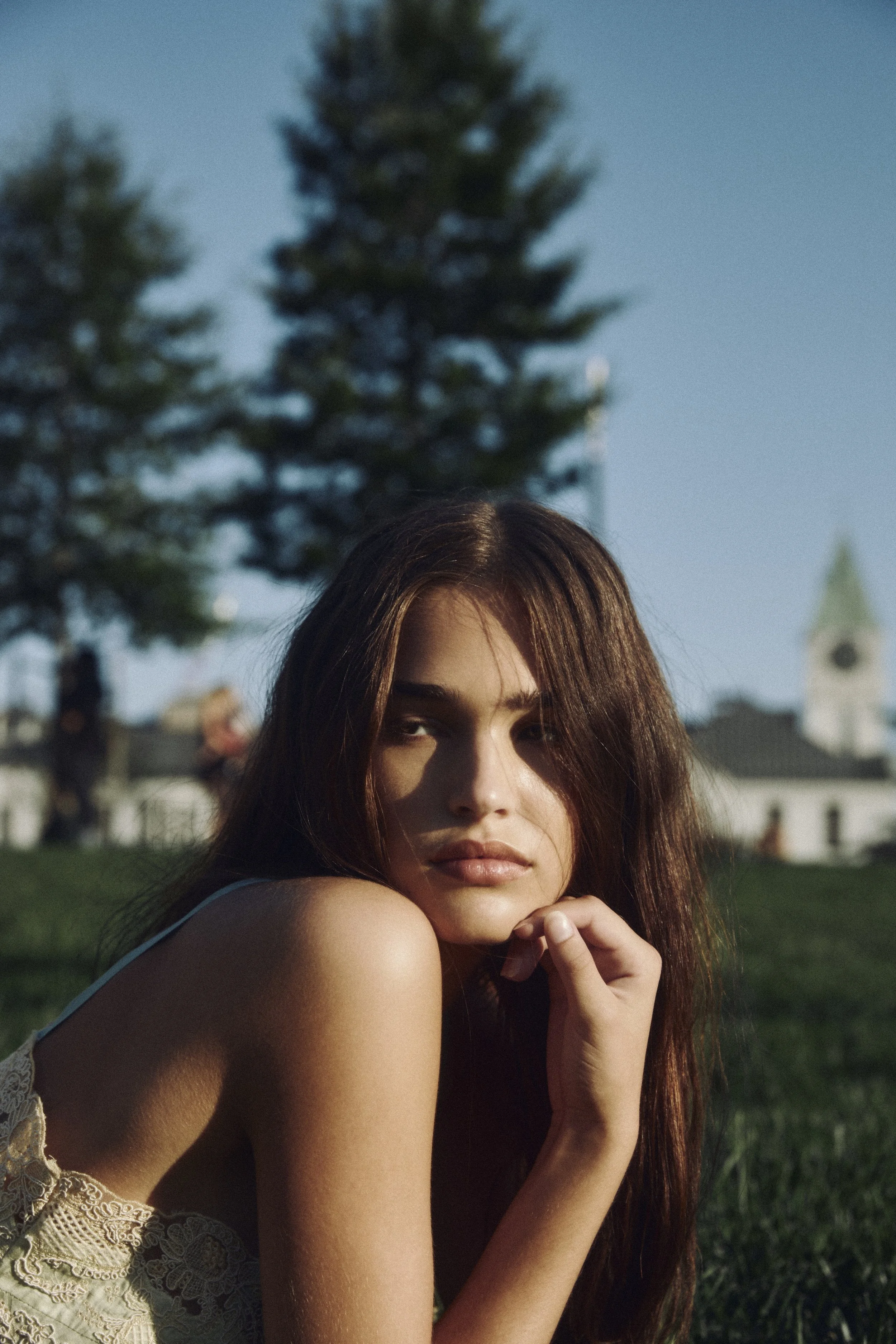 Jessica Ren Vaughan x Felicity Sarchett 04.jpg