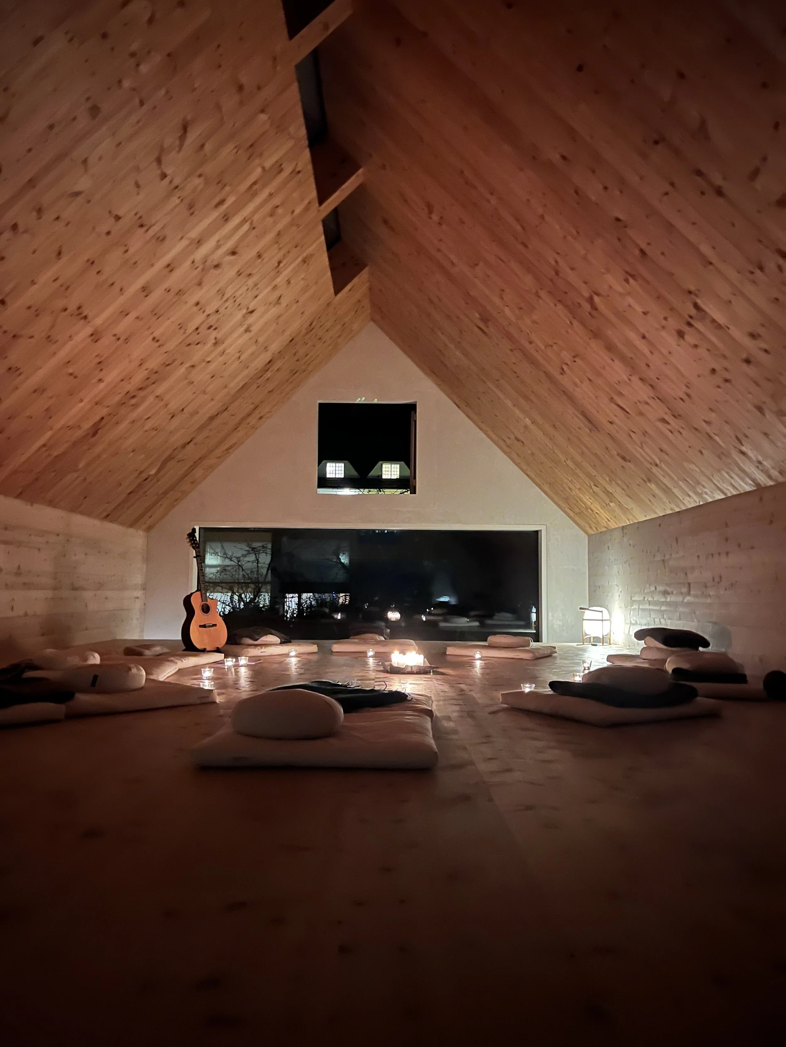 Kerzen-Winter-Yoga-Retreat Schweiz | Winter 2026