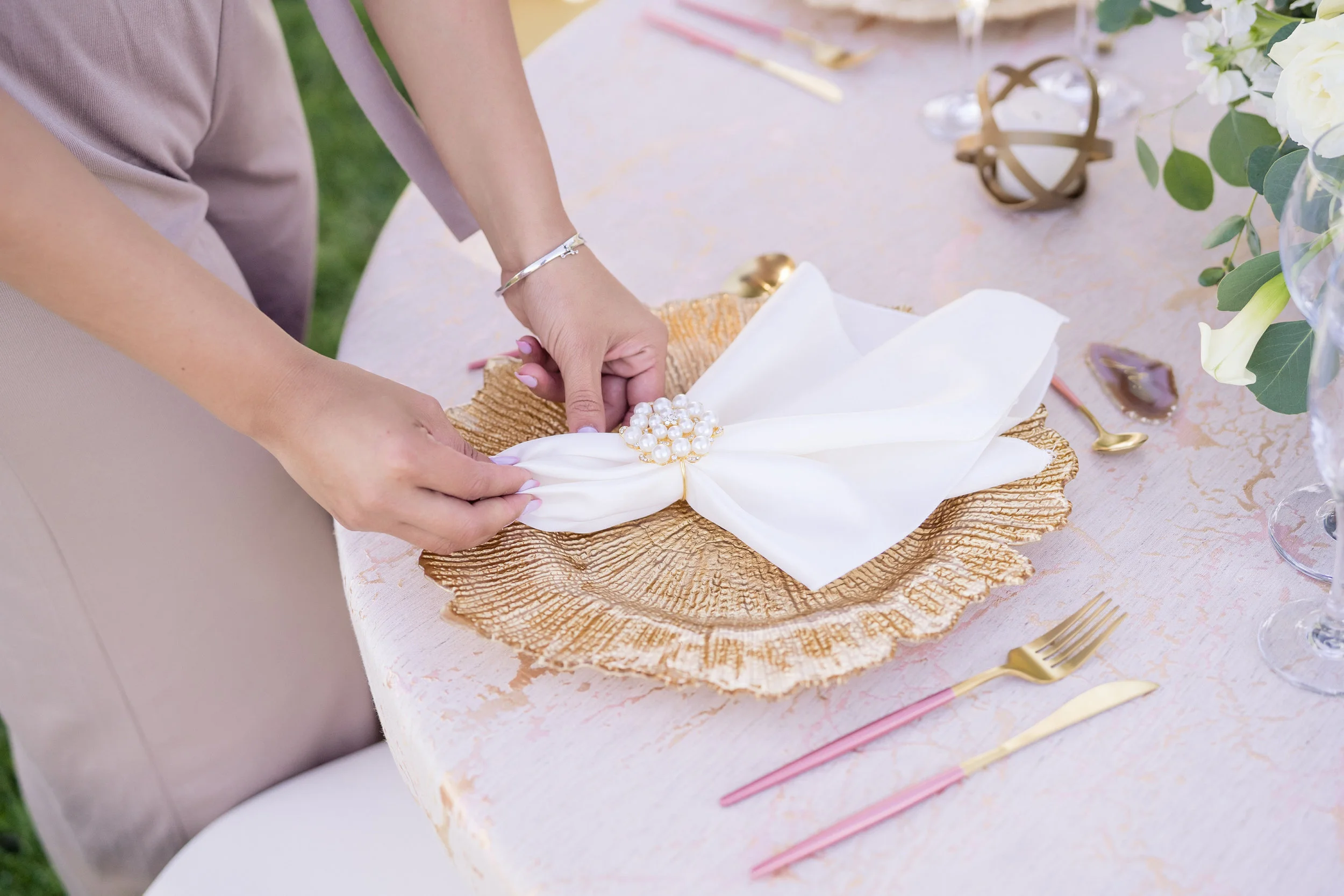 22BD48DC-1D7E-4D55-8077-A6D6CA3E68E0