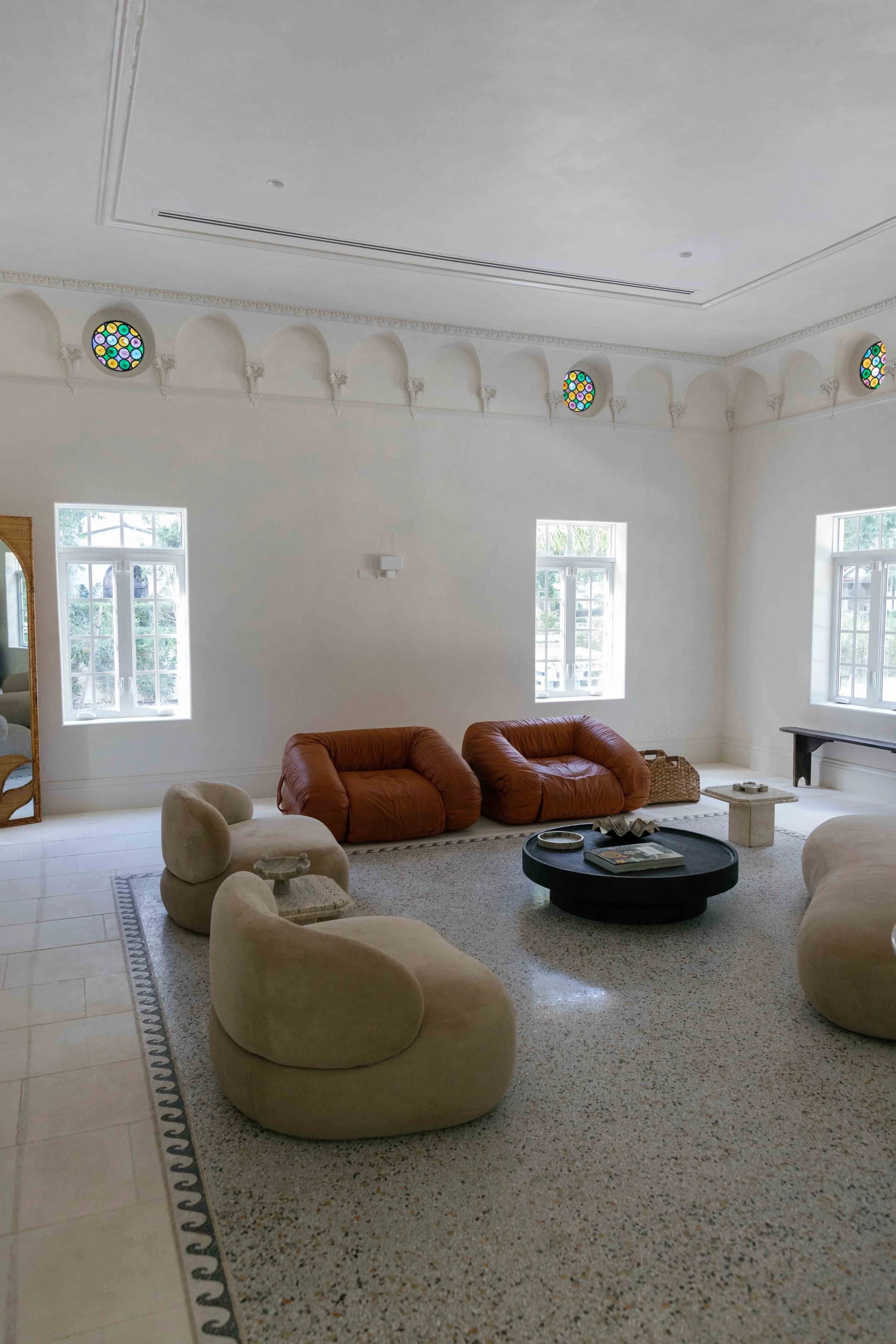 FB2511_Bettina Looney_600.jpg