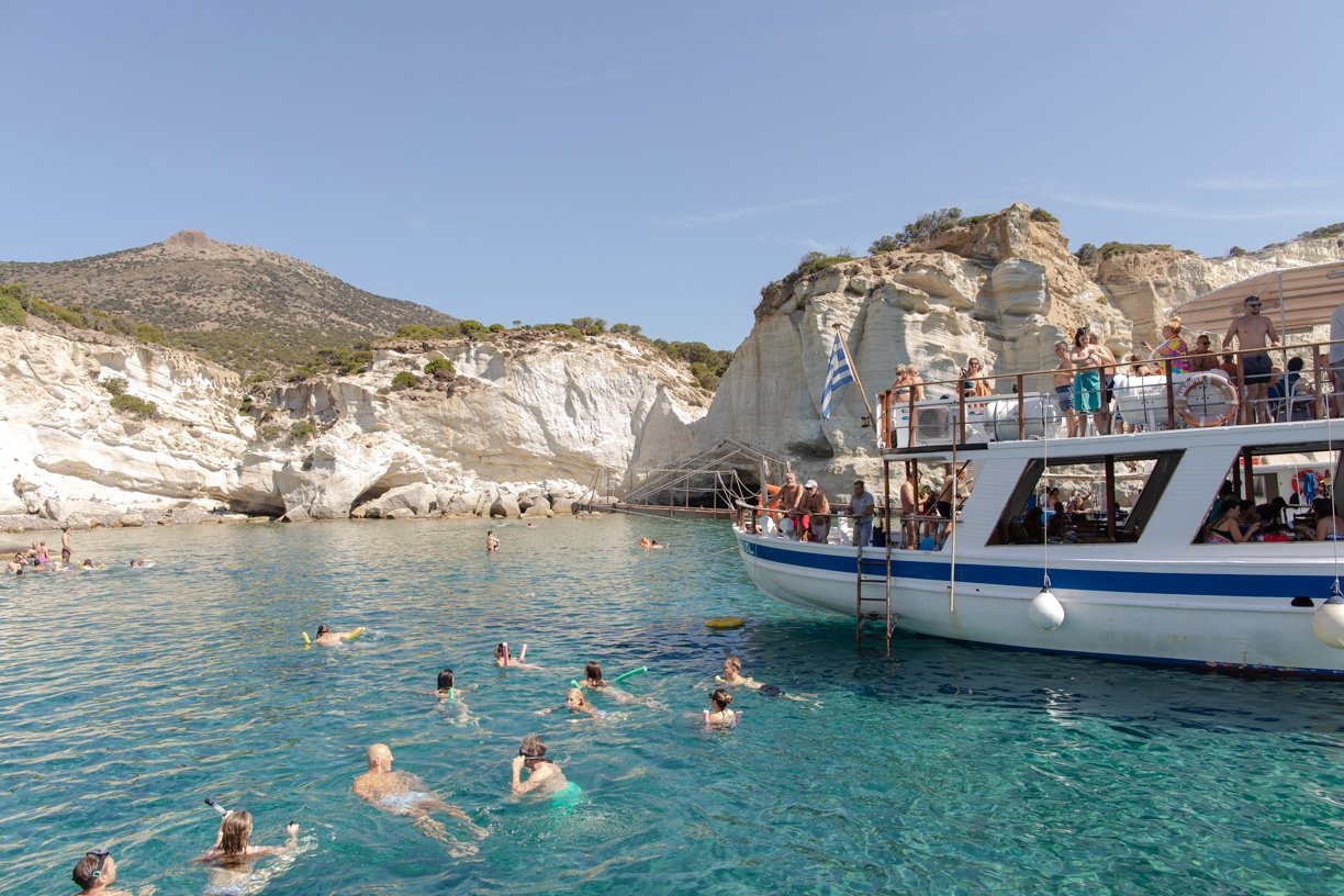 Freda Banks_Milos, Greece_Wedding_00031.jpg