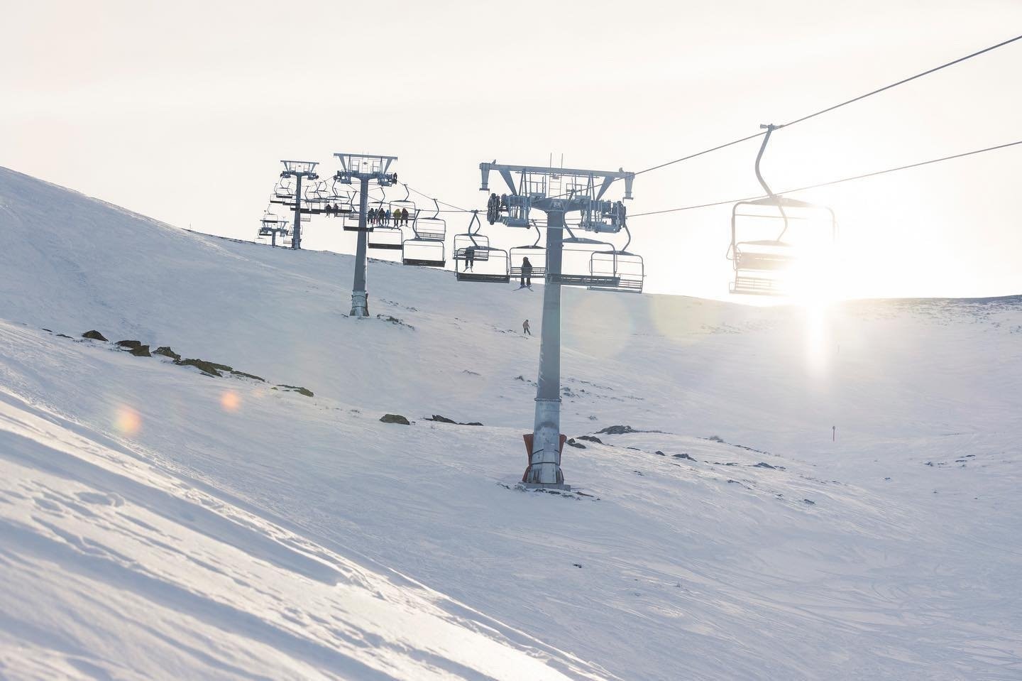 Cardrona - 4 person fixed grip chairlift