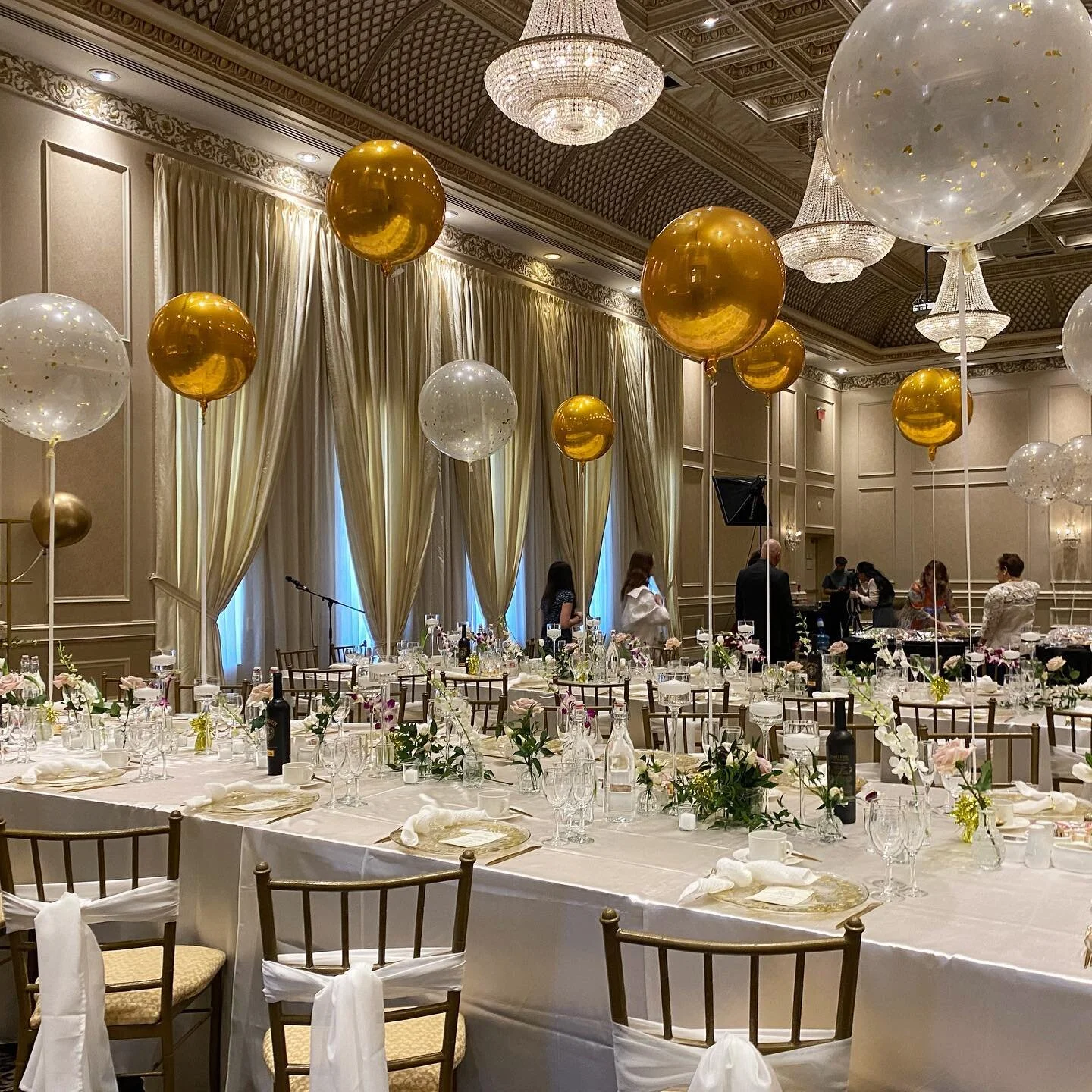 Congratulations Ava on your Confirmation ❤️

Planner: @lindatheeventplanner 
Decor: @s2decorevents