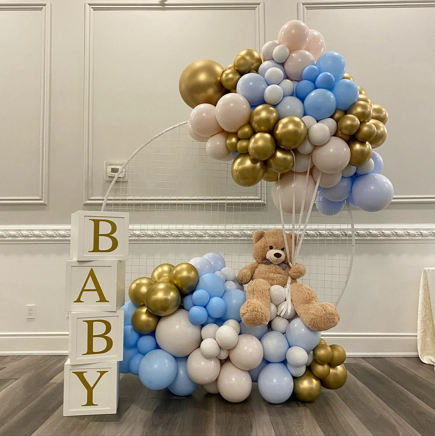 We can BEARLY wait 🐻

#baptisms #babyshower #shower #birthdayparty #genderreval #Toronto #vaughan #engagementballoons #proposalballoons  #firstbirthday #torontonightlife #torontowedding #babyshowerballoons #birthdayballoons  #balloons #flowers  #bal