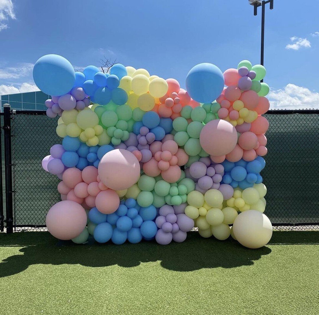 ❤️💜💚💙💛

#torontoballoons #bradfordballoons #poolparty #firstbirthday #balloongarland  #vaughanballoons #Wildonebirthday #missisaugaballoons #vaughanballoons #newmarketballoons  #ballooncentrepiece  #firstbirthdayballoons #jumboballoon #customball