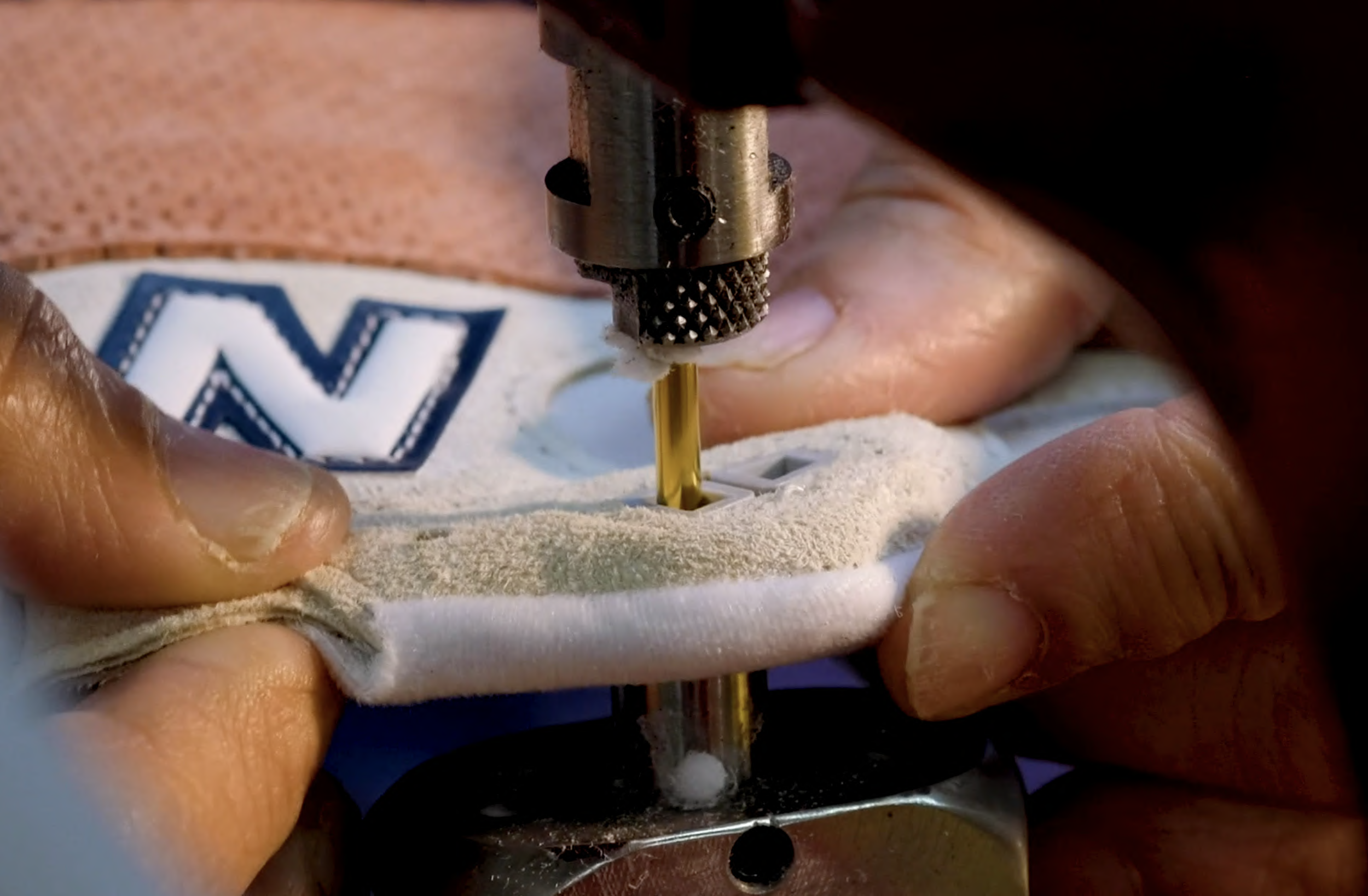 NEW BALANCE: IWD