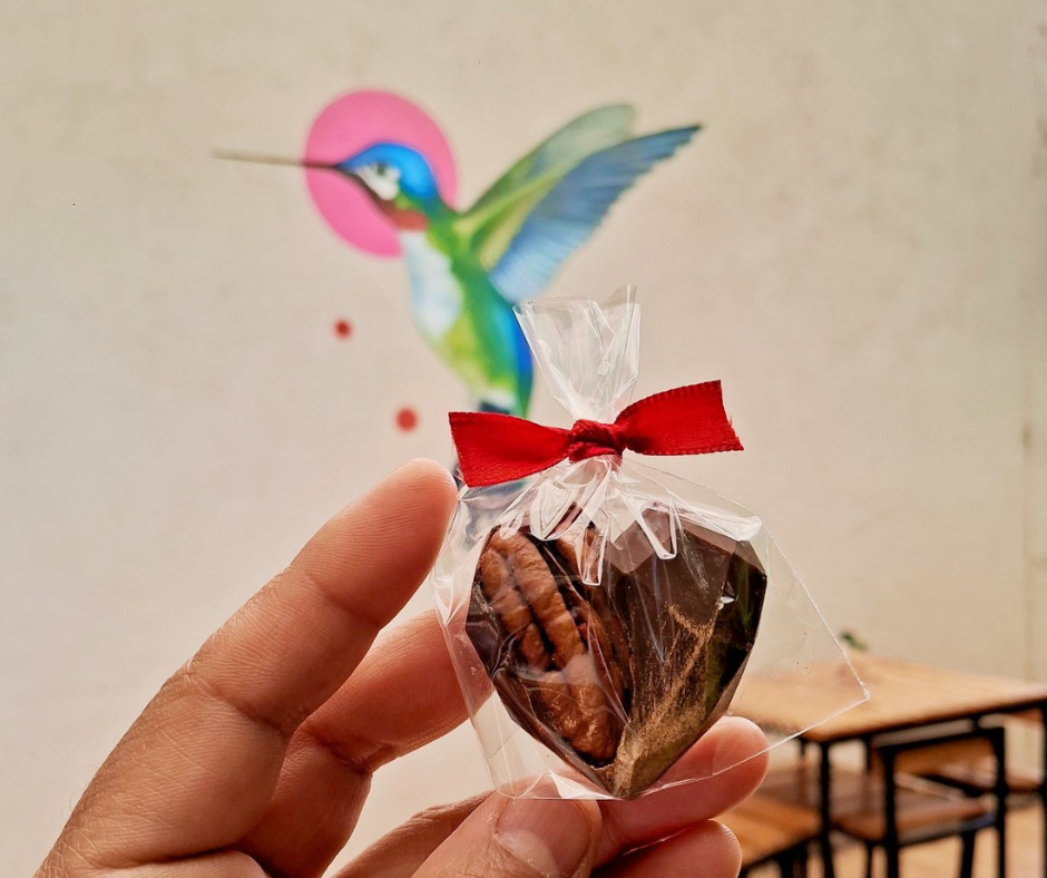 Más que un mural: El mensaje milenario detrás de nuestro colibrí