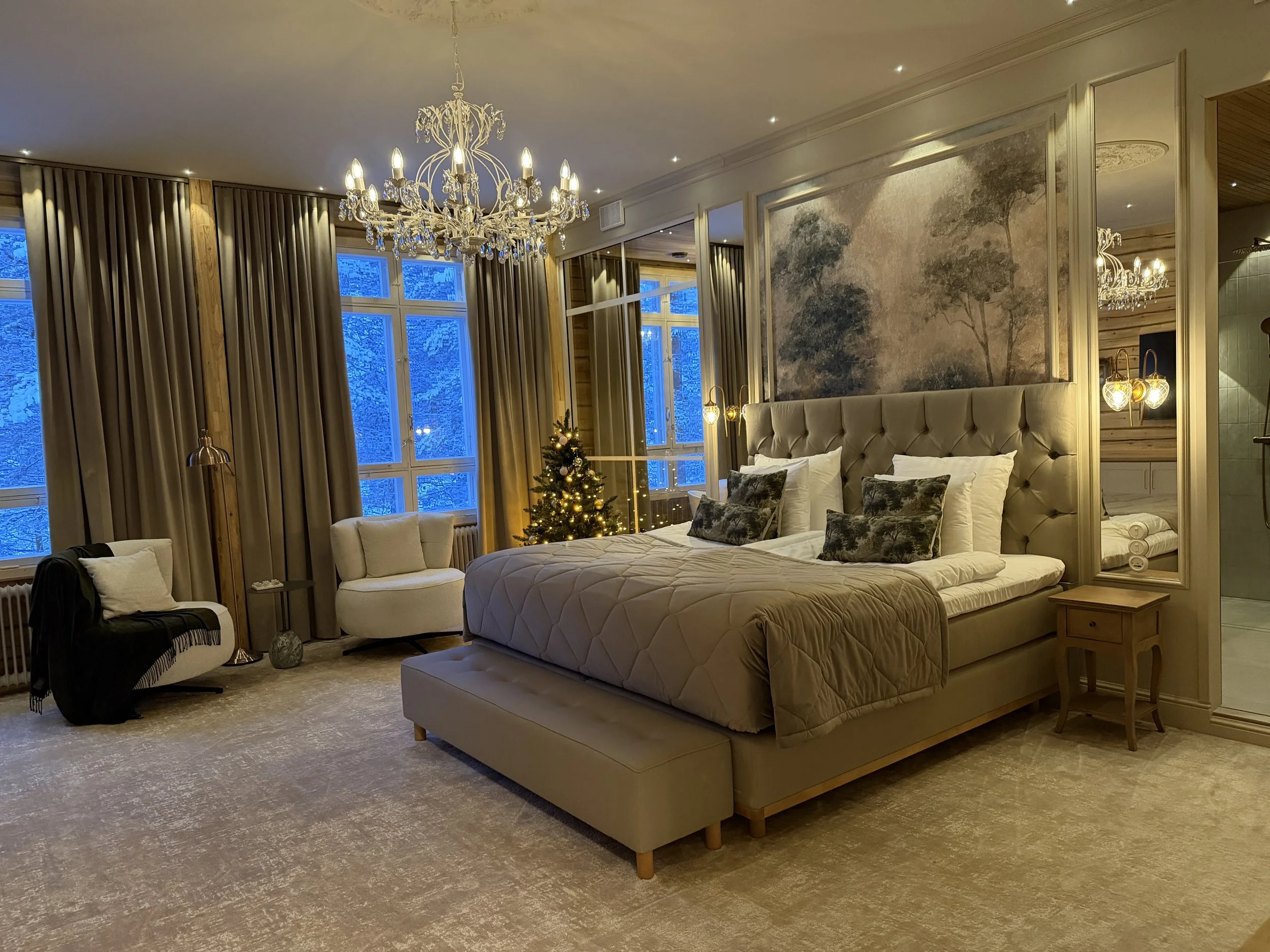 Finland Lapland Artic TravelswithTesa Skyra.JPG