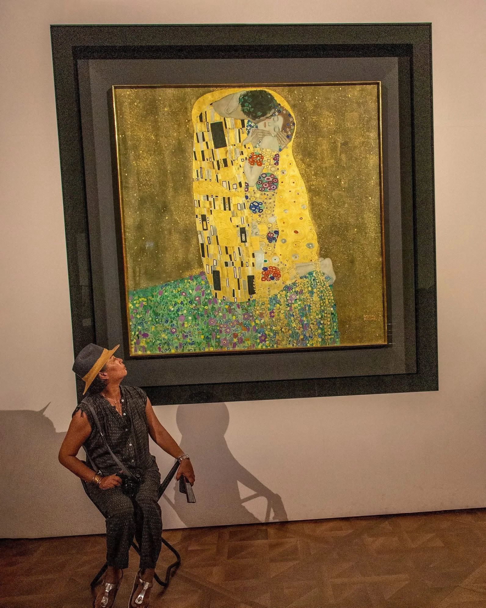 Gustav Klimt THE KISS at Belvedere Museum