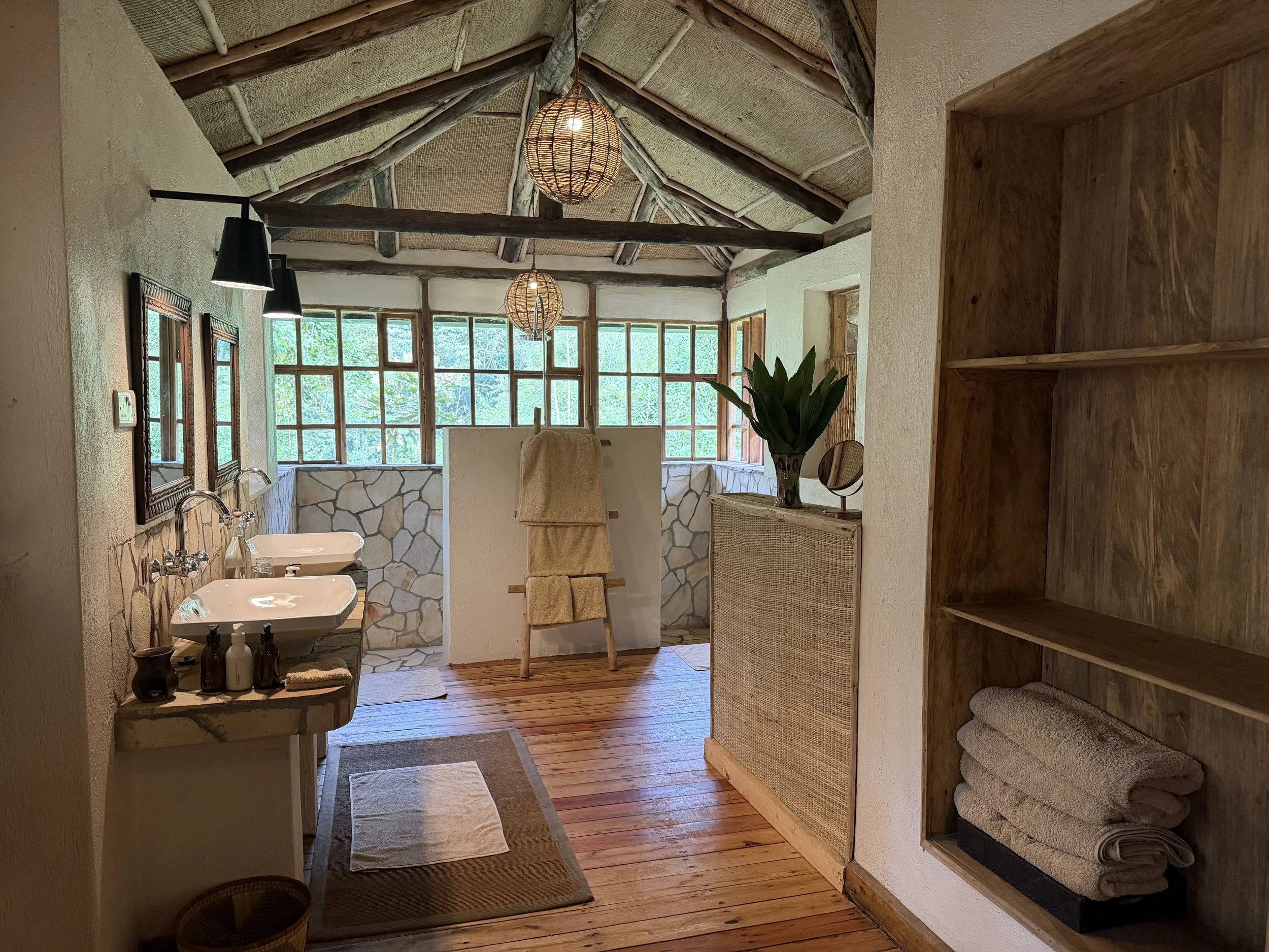 Bwindi Lodge, Uganda - Volcanoes Safaris