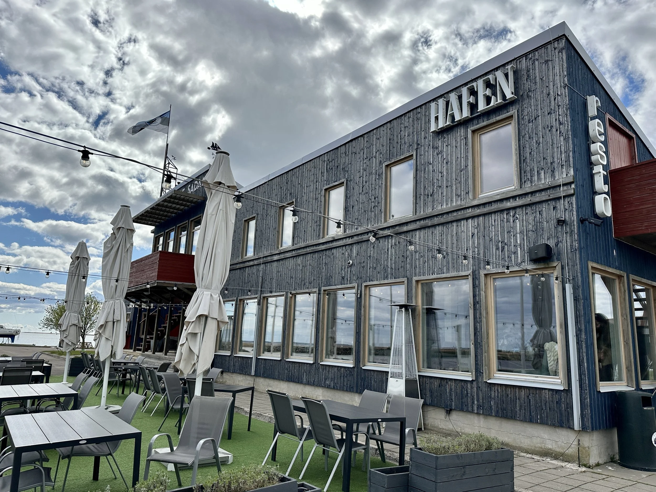 Hafen Restaurant Saaremaa Estonia.JPG