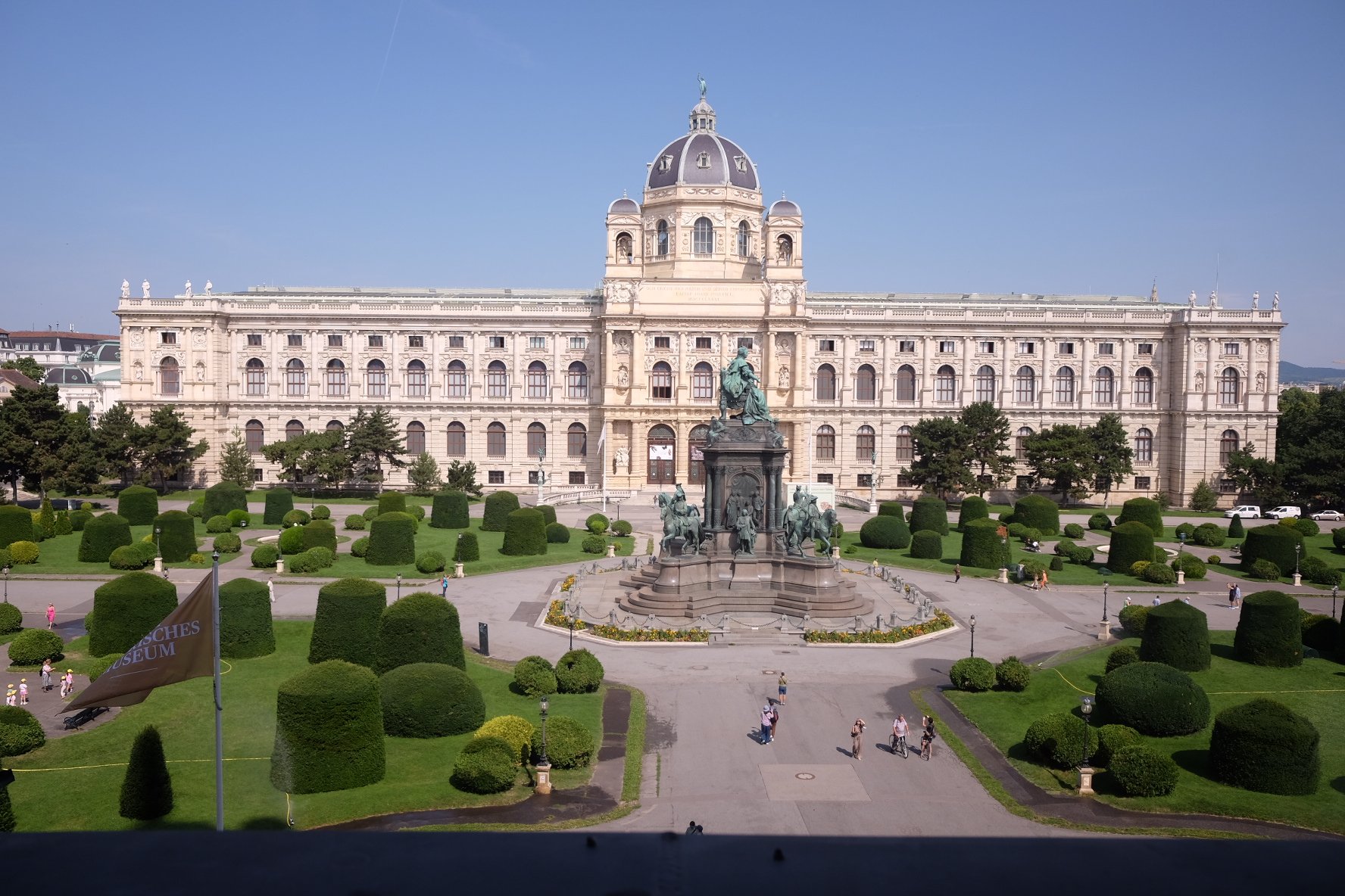 Vienna Kunsthistorisches TravelswithTesa.jpg