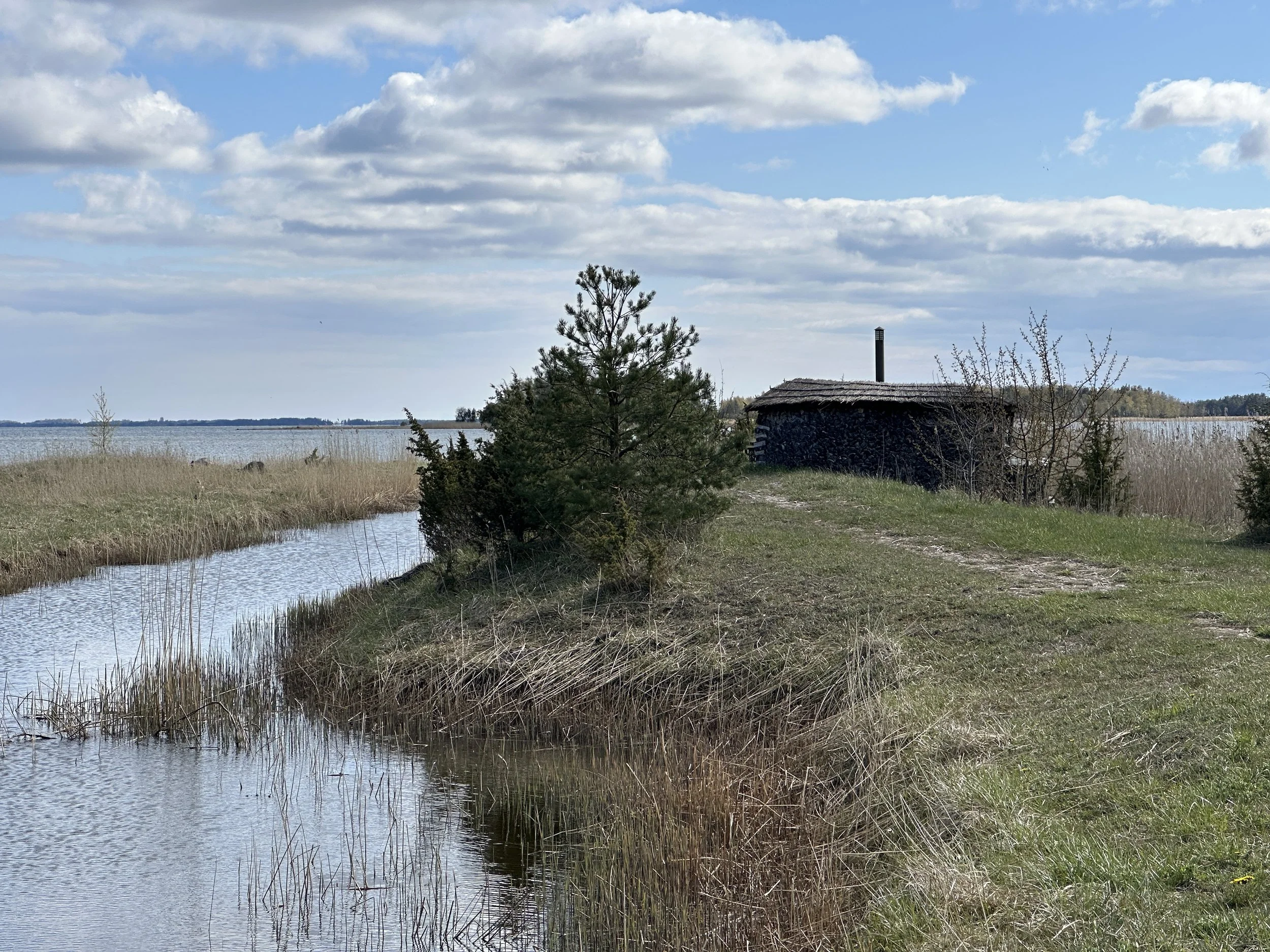 Padaste Manor Muhu Estonia.JPG