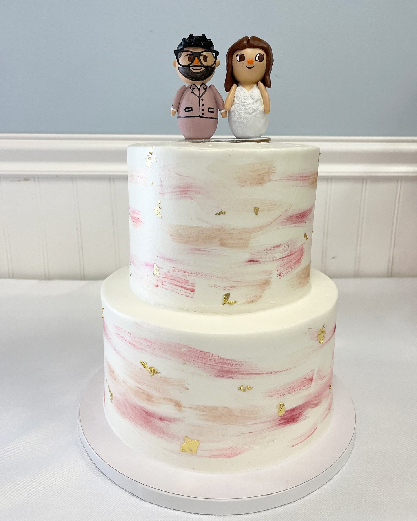 Wedding Cake Wednesday
.
.
.
.
.
#weddingcake #weddingcakes #cake #cakedecorating #cakedesign #cakes #cakesofinstagram #cakestagram #cakesofig #cakesdaily #cakesofinsta #cakesgram #buttercream #buttercreamcake #buttercreamcakes #buttercreamfrosting #