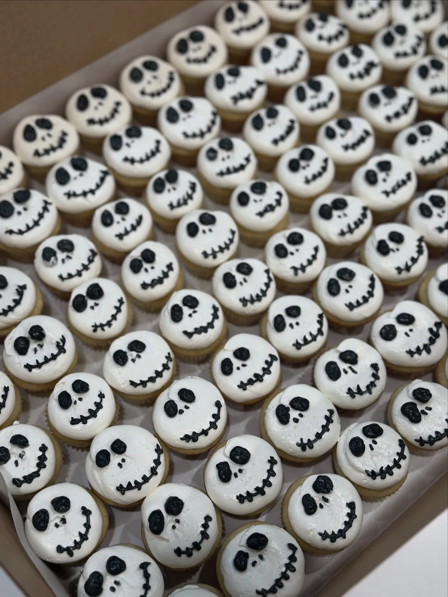 Jack Skellington mini cupcakes 
.
.
.
.
.
#jackskellington #nightmarebeforechristmas #minicupcakes #minicupcake #cupcake #cupcakes #cupcakelover #cupcakegram #cupcakelife #buttercream #buttercreamfrosting #happyhalloween #supportlocal #supportsmallbu
