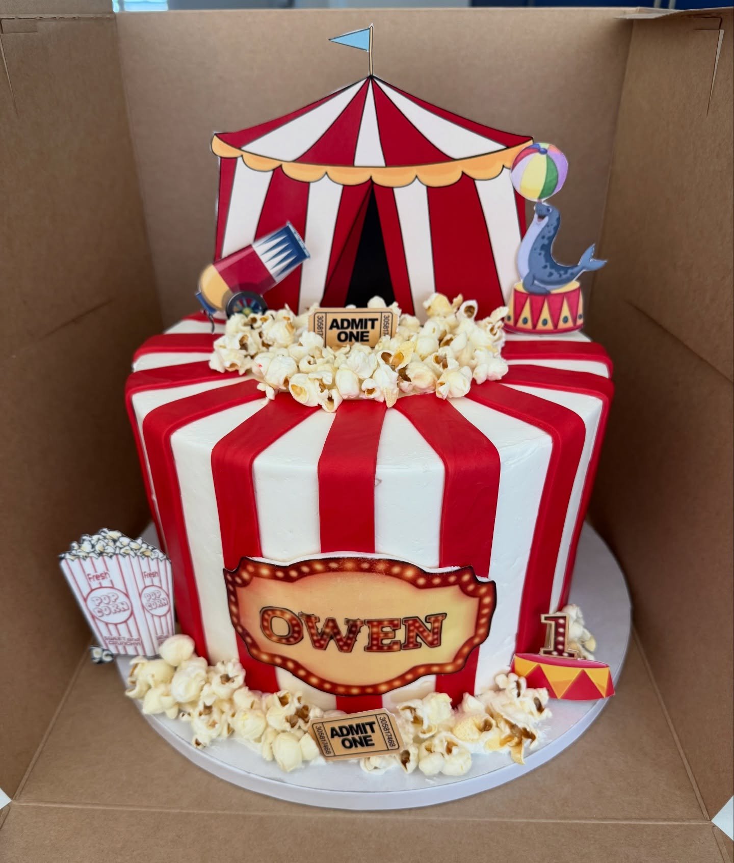Owen&rsquo;s 1st Birthday 🎪
.
.
.
.
.
#1stbirthdayparty #1stbirthday #1stbirthday #1stbirthdaycake #circustheme #circuscake #cake #cakes #cakesofinstagram #cakestagram #cakesofinsta #cakesofig #cakeideas #cakedecorating #cakeofinstagram #buttercream