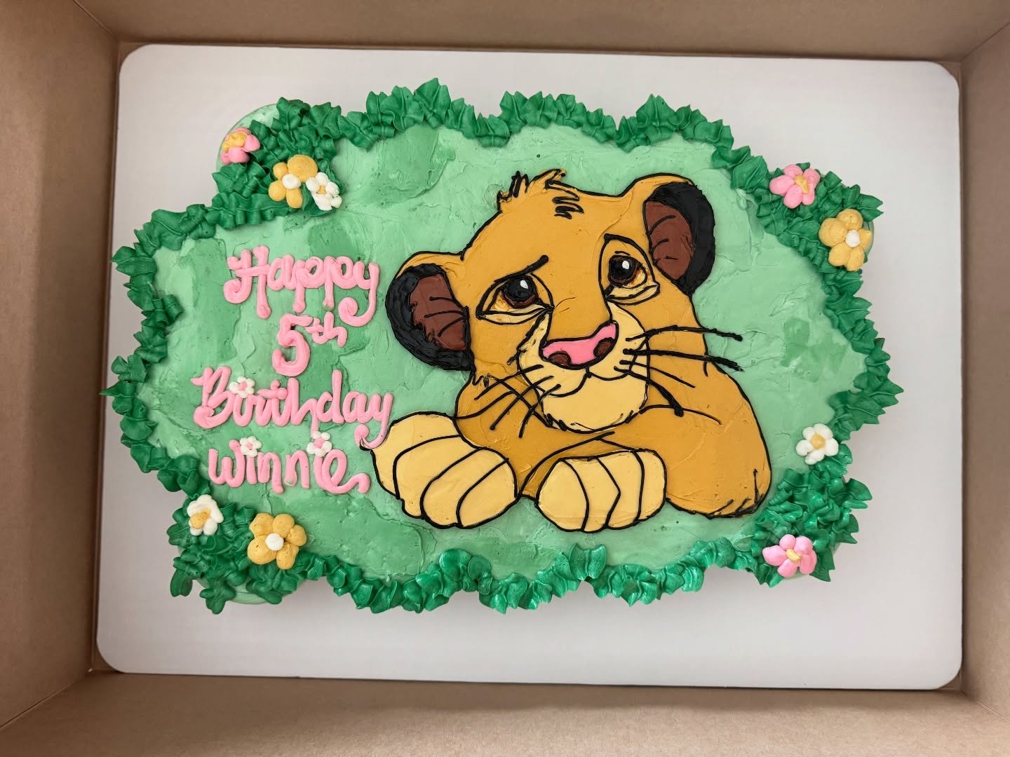 Winnie&rsquo;s Lion King 5th Birthday 
.
.
.
.
.
#pullapartcupcakes #pullapartcake #cupcakes #cupcake #lionking #buttercream #buttercreamfrosting #sugarcookiesdecorating #sugarcookiesofinstagram #sugarcookie #sugarcookiedecorating #supportlocal #supp