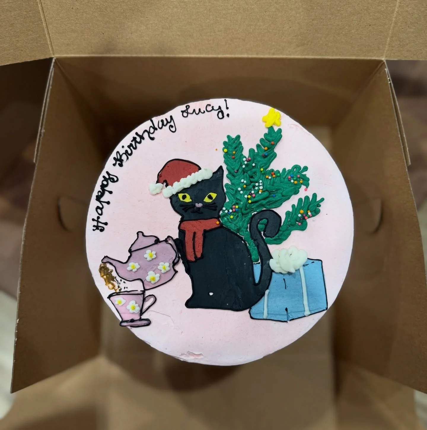 ☕️ 🫖 🐈&zwj;⬛ 🎄 🎁 
.
.
.
.
.
#happybirthday #birthday #birthdaycakeideas #birthdaycake #birthdaycake🎂 #cake #cakes #cakedecorating #cakesofinstagram #cakestagram #cakedecoration #cakeofinstagram #buttercreamcakes #buttercreamcakedesign #buttercre