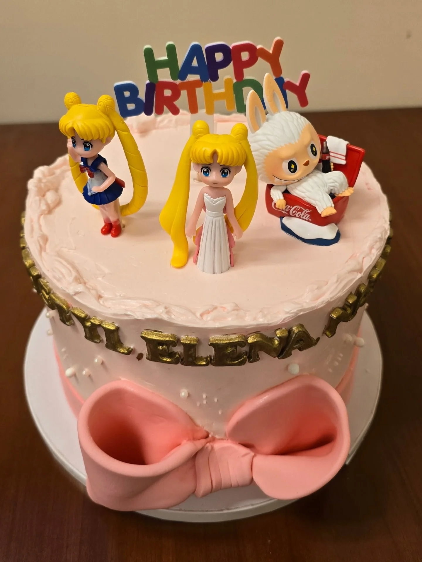 When you need to celebrate 3 office birthdays with 3 different vibes 🎀
.
.
.
.
.
#cake #cakes #cakesofinstagram #cakestagram #cakesofinsta #cakeideas #cakesofig #cakedecoration #happybirthdaycake #happybirthday #birthday #birthdaycake #birthdaycake?