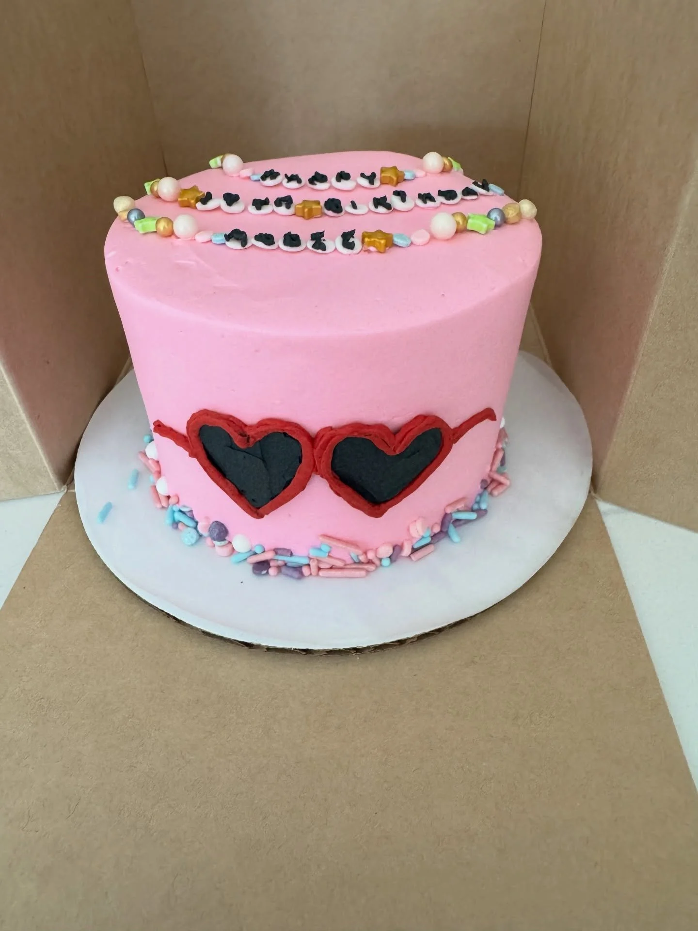 Abbie&rsquo;s 19th Birthday ⭐️💖
.
.
.
.
.
#taylorswift #cake #happybirthday #cakes #buttercream