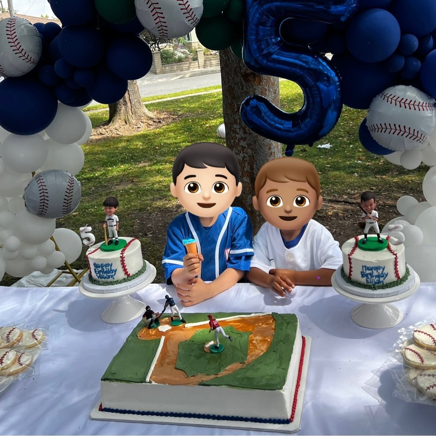 Best friends turning 5 together ⚾️ 
.
.
.
.
.
#baseballcake #baseball #cake #cakes #buttercream