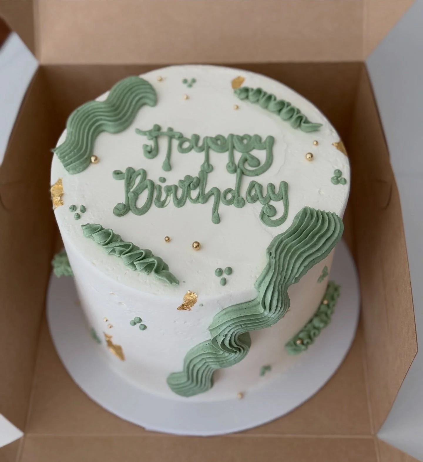 💚
.
.
.
.
.
#happybirthday #cake #buttercream #birthdaycake #cakes