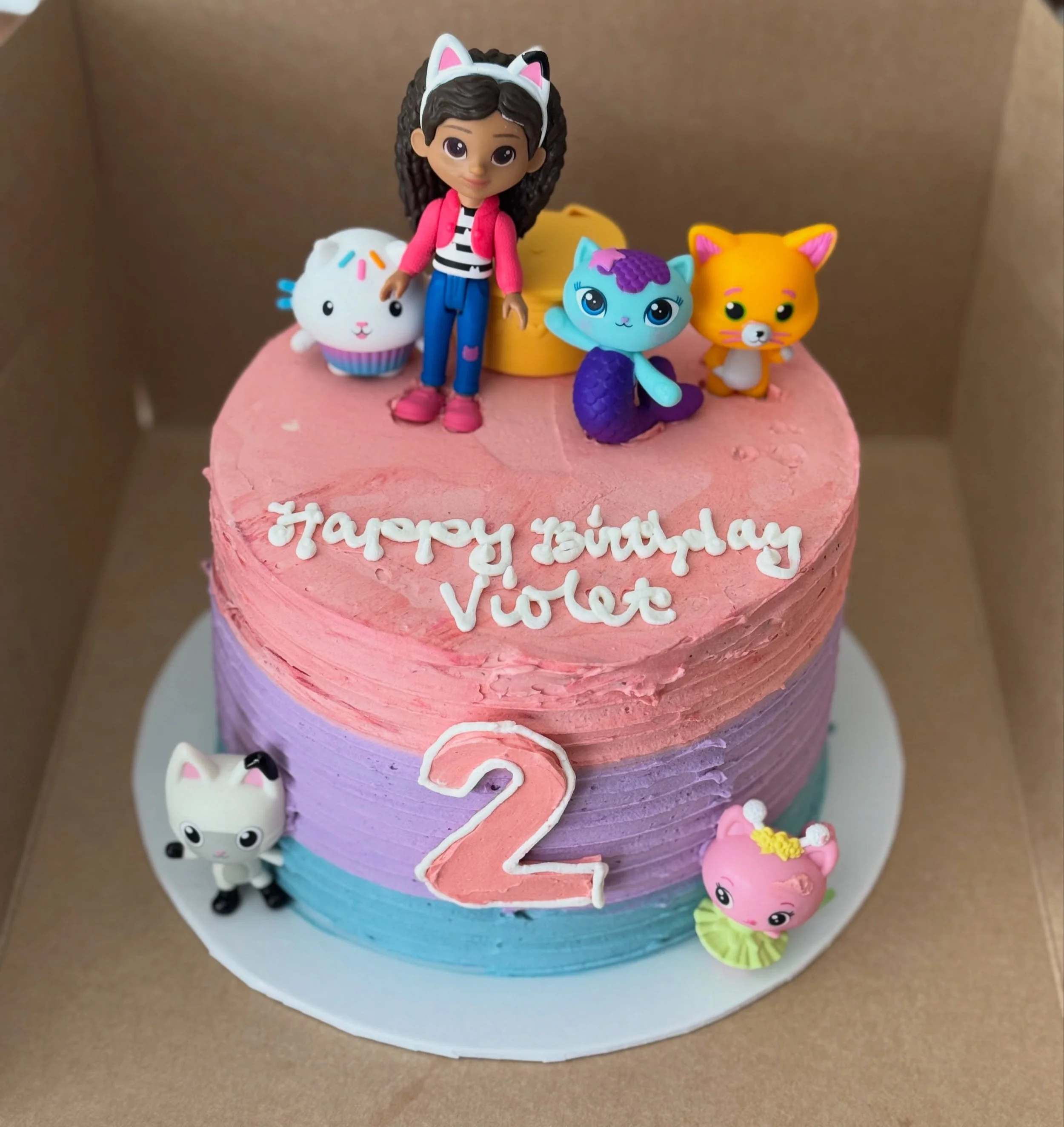 Gabby&rsquo;s Dollhouse 
.
.
.
.
.
#gabbysdollhouse #gabbysdollhousecake #cake #buttercream #happybirthday